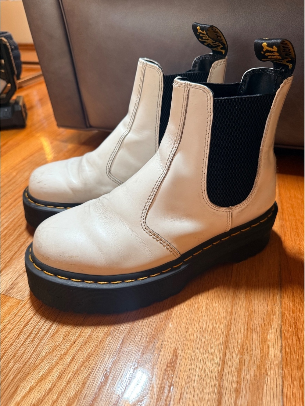 Dr. Martens 2976 Quad White Leather Platform Chelsea Boots Women’s 9